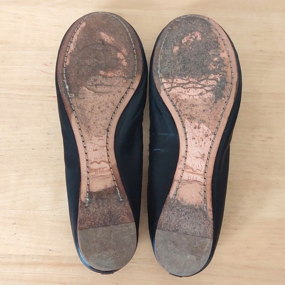 Tory burch black flats - Picture 7 of 12